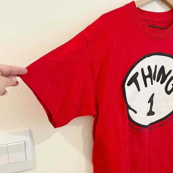 Universal studios Dr Suess Thing 1 Tshirt Sz Lg Red Islands Of adventure Cat Hat - Picture 3 of 7